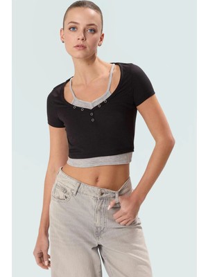 Fitted Vücudu Saran Kısa Bluz Kaşkorse Örme Polyester Yazlık Seçkin Malzeme Yüksek Kalite