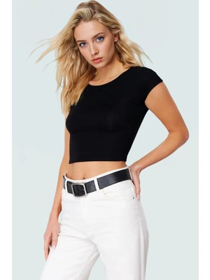 Bisiklet Yaka Fitted Crop Örme Bluz Viskon Ribana Yazlık Profesyonel Görünüm Özel Tasarım