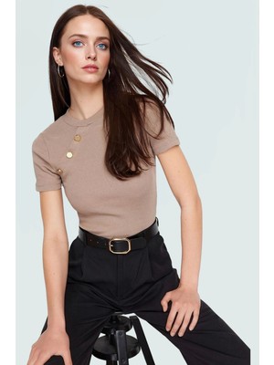 Vücuda Oturan Kısa Kollu Örme Bluz Bisiklet Yaka Günlük Stil Zarifane Tasarım Kaliteli Işçilik