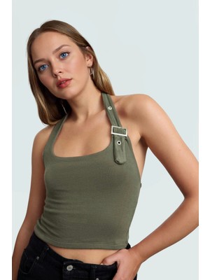 Yazlık Kadın Crop Bluz Viskon Ribana Kumaş Boyundan Bağlamalı Yaka Şık Görünüm