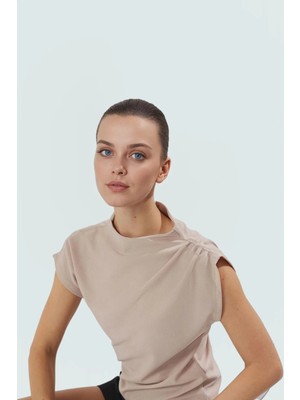 Fitted Dik Yaka Scuba Krep Örme Bluz Günlük Stil Özenle Seçilmiş Uzun Ömürlü Konforlu Kesim