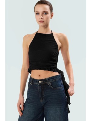 Halter Yaka Fitted Örme Bluz Krop Boy Yazlık Şık Tasarım Mükemmel Uyum Seçkin Malzeme