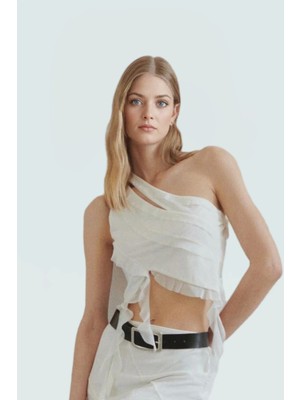 Asimetrik Yaka Tül Örme Bluz Yazlık Crop Model Trend Tasarım Seçkin Malzeme