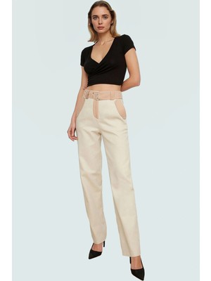 Kısa Kollu Crop Bluz V Yaka Fitted Kalıp Viskoz Kumaş Uzun Ömürlü Dayanıklı Malzeme