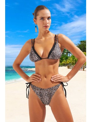 Desenli Üçgen Bikini Takımı Plaj ve Havuz Için Özel Tasarım Premium Kalite Yüksek Konfor