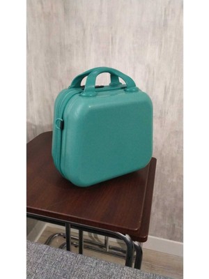 Turkuaz Makyaj Çantası, Şık ve Kullanışlı, Pratik Saklama Alanı