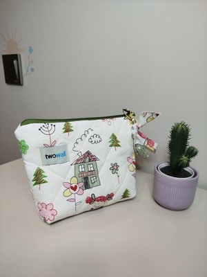 Renkli Çok Amaçlı Çanta, Bebek ve Makyaj Bakım Için Ideal, Desenli ve Şık Tasarım