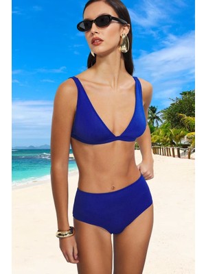 Üçgen Bikini Takımı Klora Dayanıklı Özel Tasarım Yüksek Konfor Esnek Kumaş