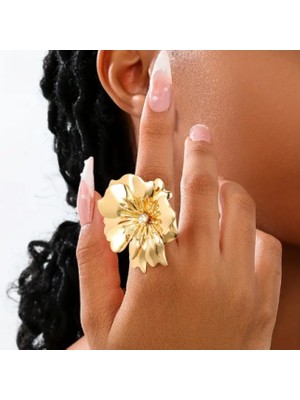 Çok Katmanlı Ayarlanabilir Çiçek Yüzük – Işıltılı Taş Detaylı