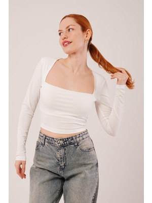 Kare Yaka Basic Beyaz Bluz