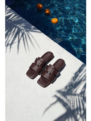 Haşema Kadın Deri Kahverengi Terlik 9760