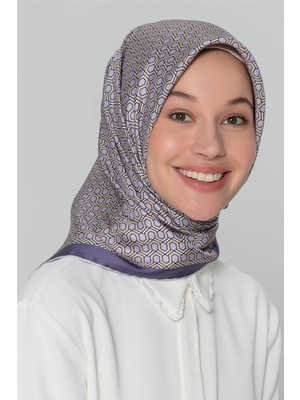 Armine Nostalji Serisi Sura İpek Eşarp 8401-84