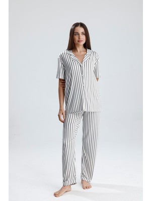 Kadın Düğmeli Kısa Kollu Dikey Çizgili Pijama Takım | Gri