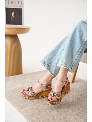 Daxtors D02019 Kadın Klasik Dolgu Topuklu Ayakkabı Kısa Topuklu Rahat Kullanım