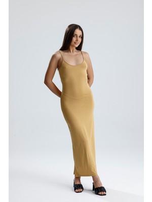 Yırtmaçlı Askılı Likralı Viskon Elbise | ELB35782