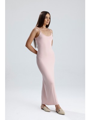 Yırtmaçlı Askılı Likralı Viskon Elbise | ELB35782 Pudra