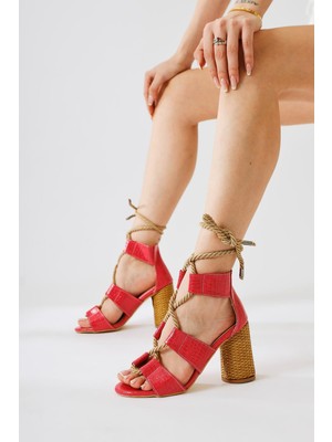 Limoya Britty Fuşya Kroko Rugan Kalın Bantlı Halat Bağlamalı Topuklu Sandalet