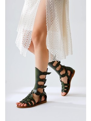 Hakiki Deri Baisa Haki Toka Detaylı Düz Tabanlı Sandalet