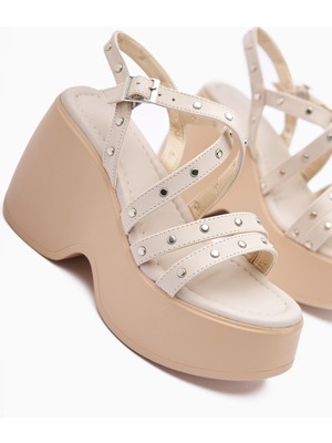 Ying Ten Troklu Dolgu Topuklu Kadın Sandalet