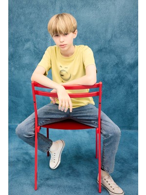 DeFacto Erkek Çocuk Bisiklet Yaka Sırt Baskılı Kısa Kollu Tişört F3768A825AU