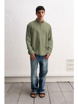 Oversize Dökümlü Hafif Keten Gömlek