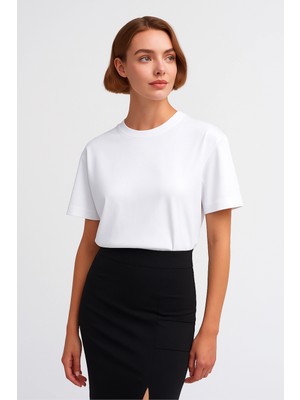 Kadın %100 Organik Pamuk Relaxed Fit Yuvarlak Yakalı Beyaz T-Shirt