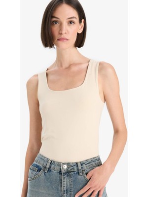 DeFacto Slim Fit Basic Düz Kare Yaka Atlet C2622AX25AU