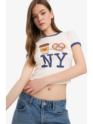 DeFacto Fitted Crop Bisiklet Yaka Baskılı Ribana Kısa Kollu Tişört F2785AX25SM