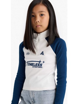 DeFacto Fitted Dik Yaka Fermuarlı Baskılı Fitilli Kaşkorse Uzun Kollu Tişört Kız Çocuk E9654A825AU