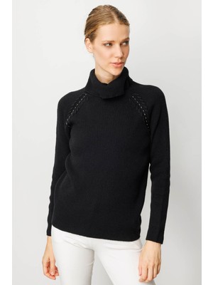 Kadın Tam Balıkçı Yaka Kolu Boncuklu Yün Kazak Siyah