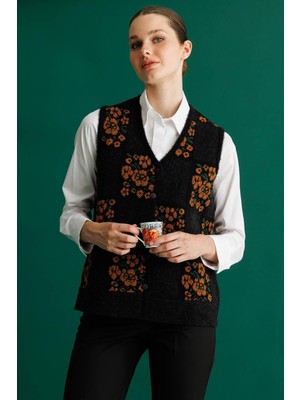 Kadın Pıtırcık Çiçekli Patchwork Keçe Yün Yelek Siyah_tarçın
