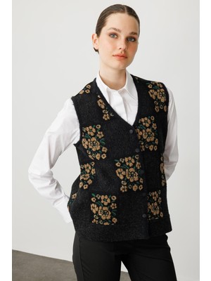 Kadın Pıtırcık Çiçekli Patchwork Keçe Yün Yelek Siyah_v.camel