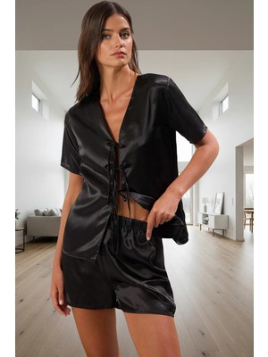 Rahat ve Şık Saten Pijama 100% Polyester V Yaka Kısa Kollu Boru Paça Şort Ev Giyim Takımı