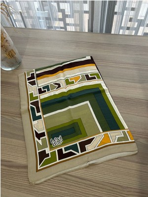 Yeşil Geometrik Desen Royal Şal