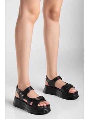 Saide Siyah Cilt Cırt Cırtlı Sandalet