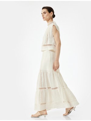 Koton x Melis Ağazat -  Fistolu Brodeli Katlı Midi Çan Etek