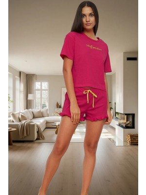 Pamuklu Nakışlı Şortlu Pijama Takımı Yazlık Rahatlık ve Şıklık Mükemmel Uyum Yüksek Kalite