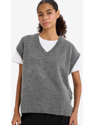 DeFacto Regular Fit V Yaka Triko Süveter F2901AX25AU