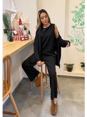 Kadın Uzun Kollu Ithal Krep Onu Açık Ceket Askılı Yuvarlak Yaka Bluz ve Cepli Pantolon Üçlü Takım