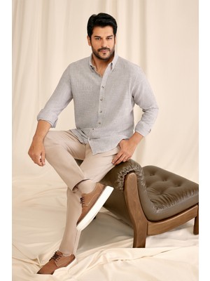 Altınyıldız Classics Erkek Kahverengi Slim Fit Dar Kesim Gizli Düğmeli Yaka Keten Görünümlü %100 Pamuk Flamlı Gömlek