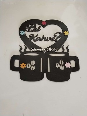 Mutfak Duvar Süsü Bi Kahve Isteğe Bağlı Kişiye Özel Isim Yazılı 2 Bardak Figürü