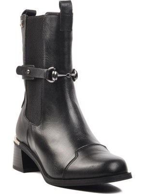 Venüs 2352402K Kadın Hakiki Deri Tokalı Klasik Bot