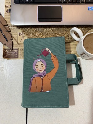 Petrol Yeşili Minimalist Kitap Çantası – Su Itici, Kulplu, Cepli, Dtf Baskılı (17X24 Cm)