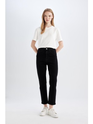 DeFacto Mary Vintage Straight Fit Yüksek Bel Paça Ucu Kesik Bilek Boy Jean Pantolon C7368AX24WN