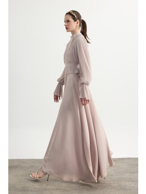 Taş Rengi Bedeni Piliseli Krep Şifon Elbise