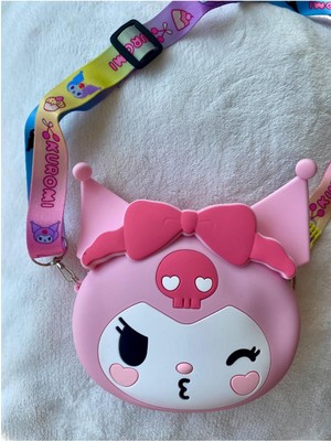 Kız Çocuk Sanrio Kuromi Figürlü Çıkartılabilir Ayarlanabilir Askı Silikon Pembe Çapraz Çanta Cüzdan