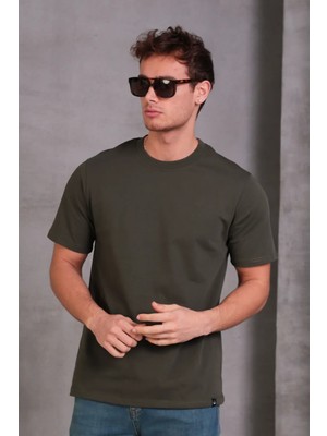 Erkek Relax Fit Bisiklet Yaka %100 Pamuk Rahat Kesim Basic Tişört