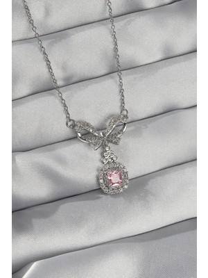 Sinerji Shop 316L Çelik Gümüş Renk Fiyonk Detay Pembe Zirkon Taşlı Tektaş Kolye - TJ-BKO8923