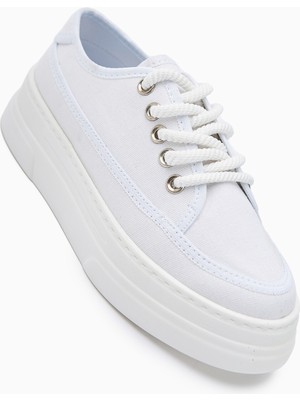 Sassa Beyaz Yüksek Tabanlı Bağcıklı Kadın Sneaker