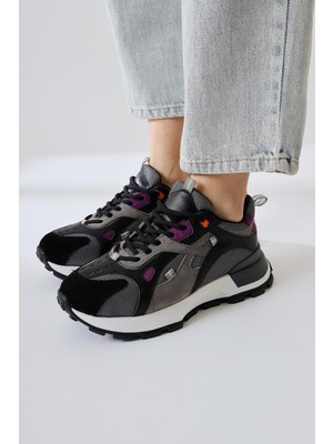 Siska Siyah Süet Bağcıklı Yüksek Taban Sneakers